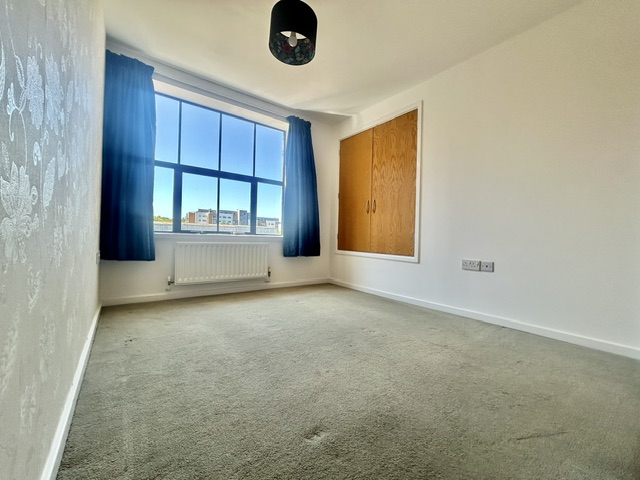 bedroom2.jpeg