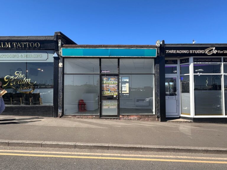 2 Railway Approach, Tonbridge