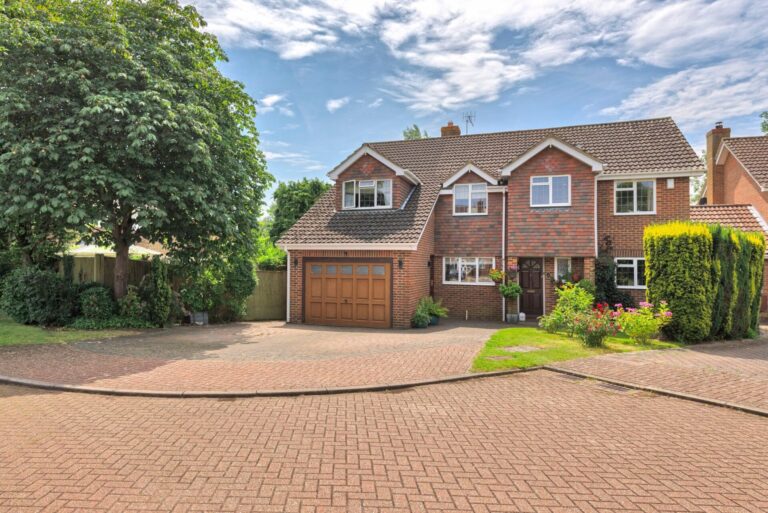 Godfrey Evans Close, Tonbridge, TN10
