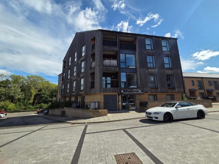 Lakewood Drive, Tunbridge Wells, TN2