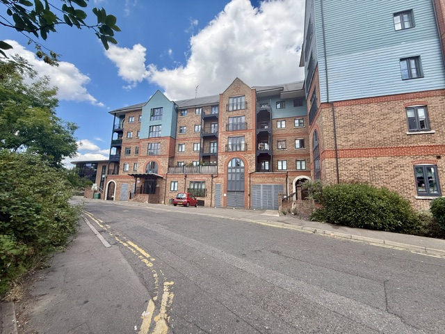 exterior1.jpeg