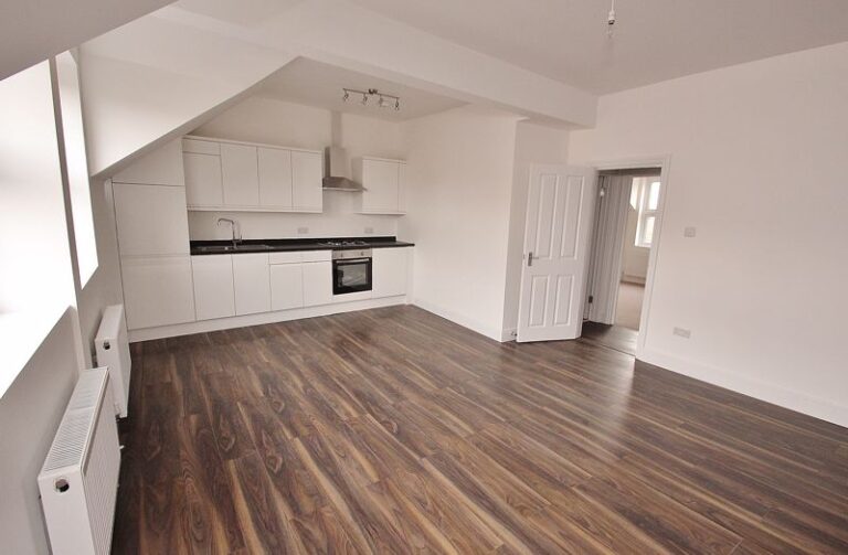 Bradford Street, Tonbridge, TN9 1DU