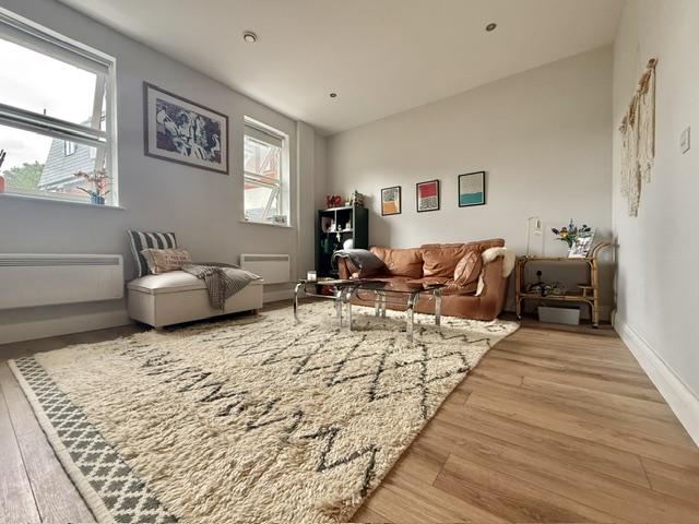 lounge1.jpeg